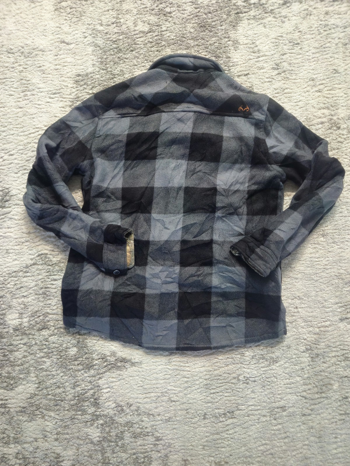 Realtree Flannel Shacket Men's Size M NEW Red Black Plaid Sherpa Fleece Lined